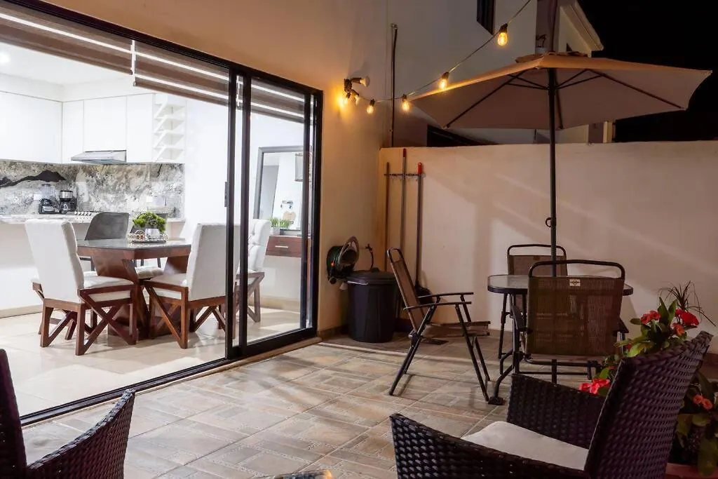 Hermosa Y Acogedora Casa En Comunidad Privada 马萨特兰 度假居